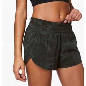 Lululemon Tracker Short V 4” Size 4 Incognito Camo Multi Gator Green